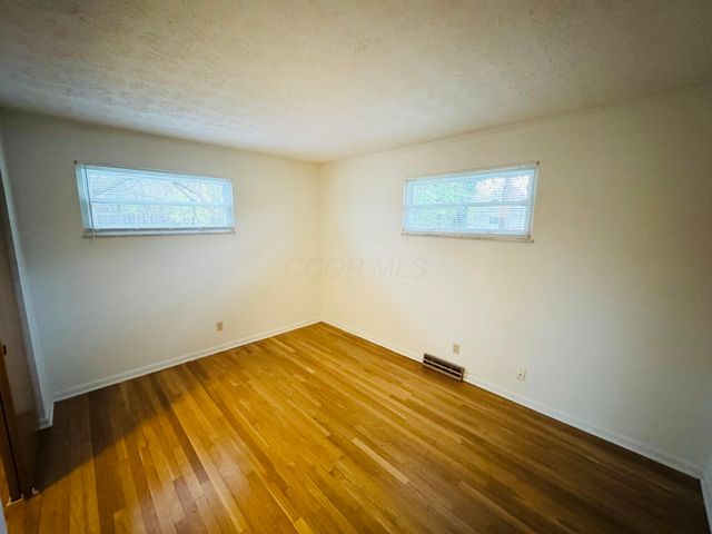 1016 Lambeth Drive, Columbus, OH 43220