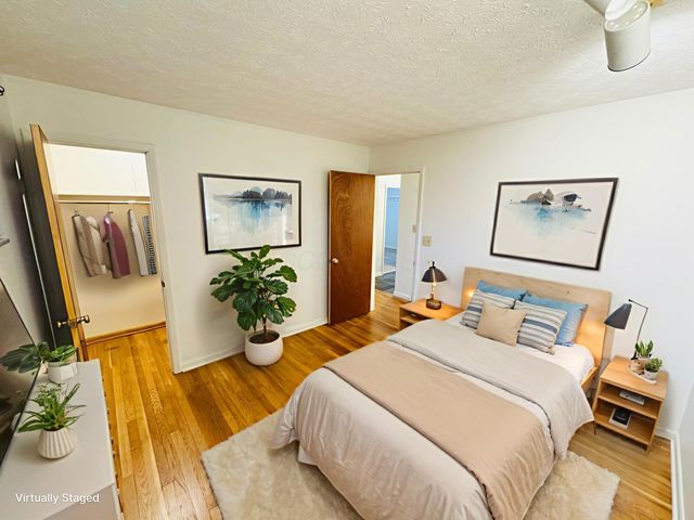 1016 Lambeth Drive, Columbus, OH 43220