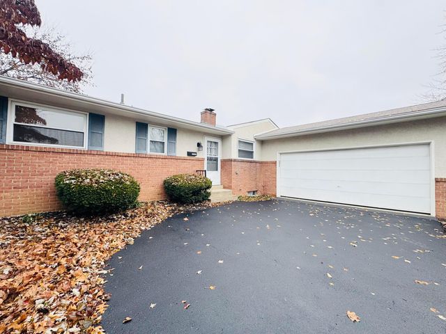 1016 Lambeth Drive, Columbus, OH 43220