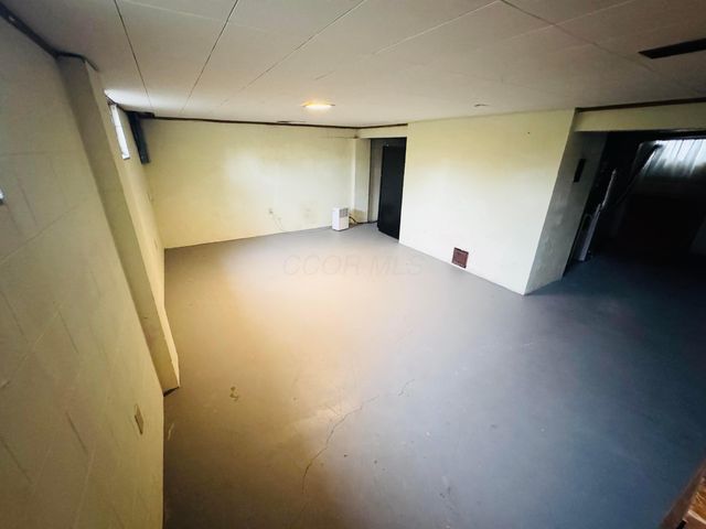 1016 Lambeth Drive, Columbus, OH 43220