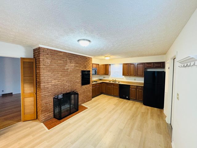 1016 Lambeth Drive, Columbus, OH 43220