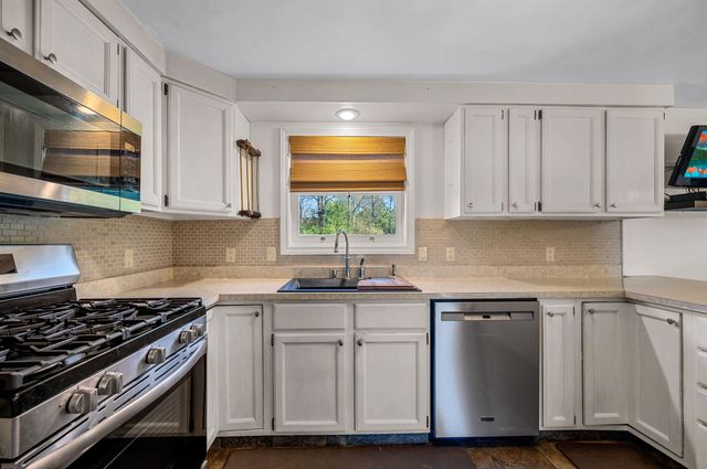 11 East Balsam Drive, Barre Town, VT 05541