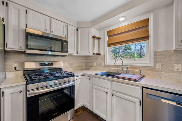 11 East Balsam Drive, Barre Town, VT 05541