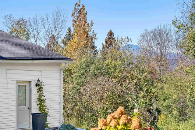 11 East Balsam Drive, Barre Town, VT 05541