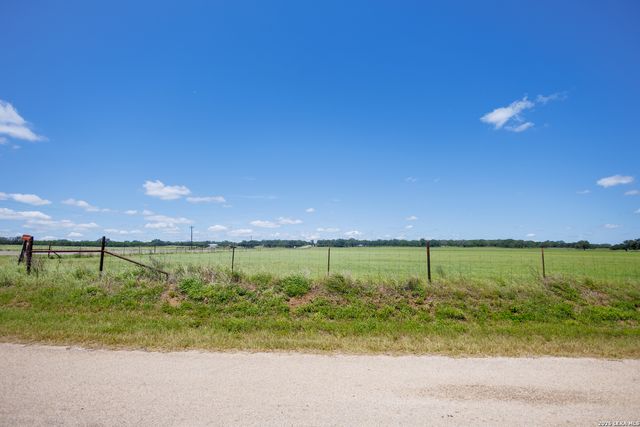 TBD W FM 2200, Devine, TX 78016
