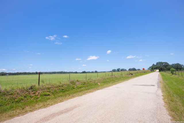 TBD W FM 2200, Devine, TX 78016