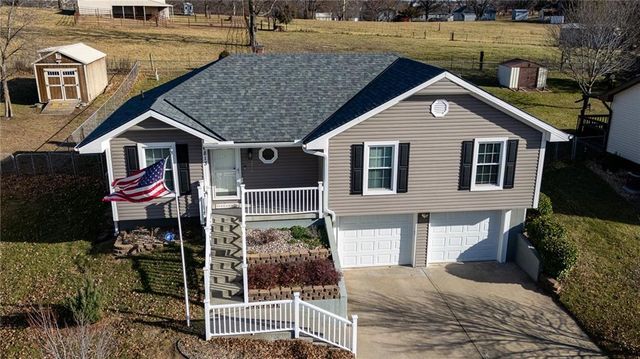 6813 T Gabbert Drive, Pleasant Valley, MO 64068