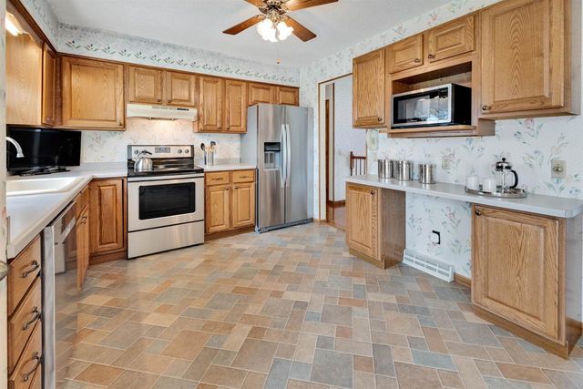 6580 Linden Circle, Windsor, WI 53598