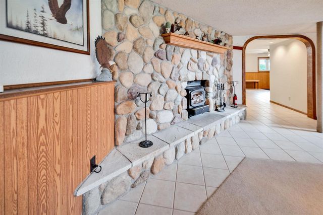 6580 Linden Circle, Windsor, WI 53598