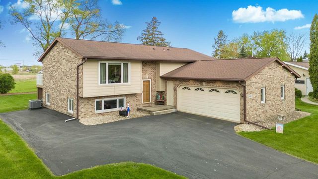 6580 Linden Circle, Windsor, WI 53598
