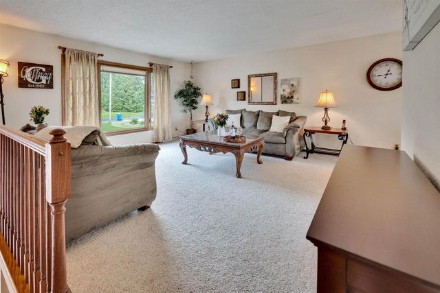 6580 Linden Circle, Windsor, WI 53598