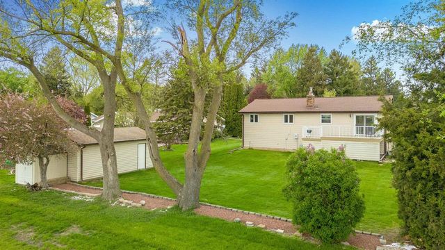 6580 Linden Circle, Windsor, WI 53598