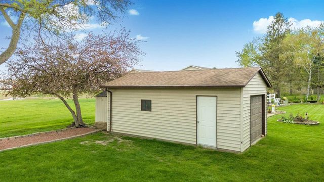 6580 Linden Circle, Windsor, WI 53598