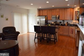 4707 EGGLESTON TER #112, Fairfax, VA 22030