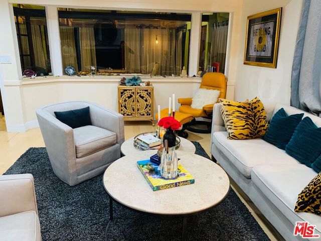 8808 CHATLAKE Drive, West Hills, CA 91304