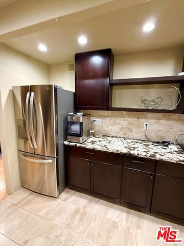 8808 CHATLAKE Drive, West Hills, CA 91304