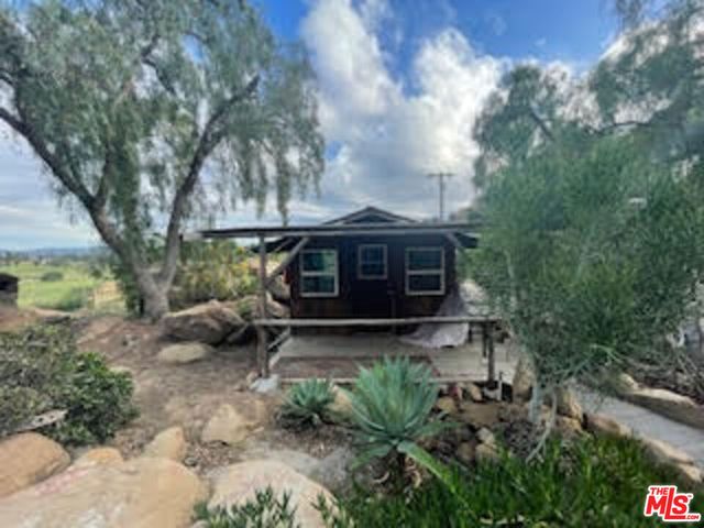 8808 CHATLAKE Drive, West Hills, CA 91304