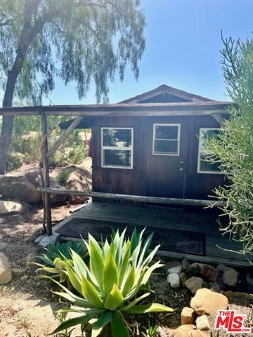 8808 CHATLAKE Drive, West Hills, CA 91304