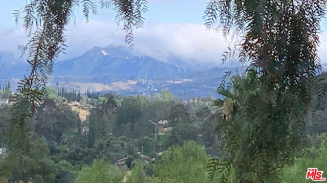 8808 CHATLAKE Drive, West Hills, CA 91304