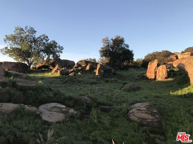 8808 CHATLAKE Drive, West Hills, CA 91304