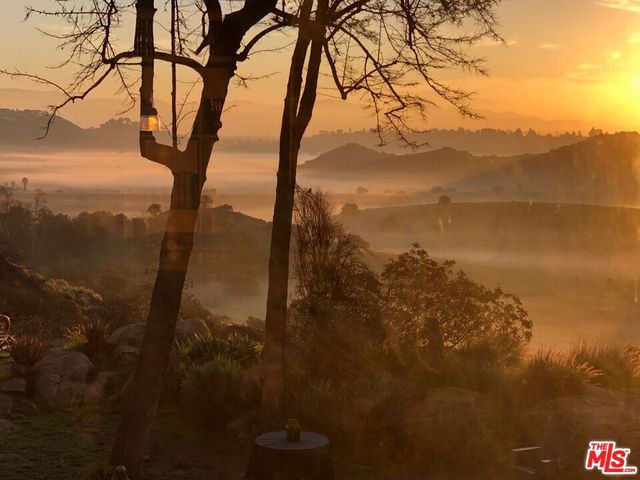 8808 CHATLAKE Drive, West Hills, CA 91304