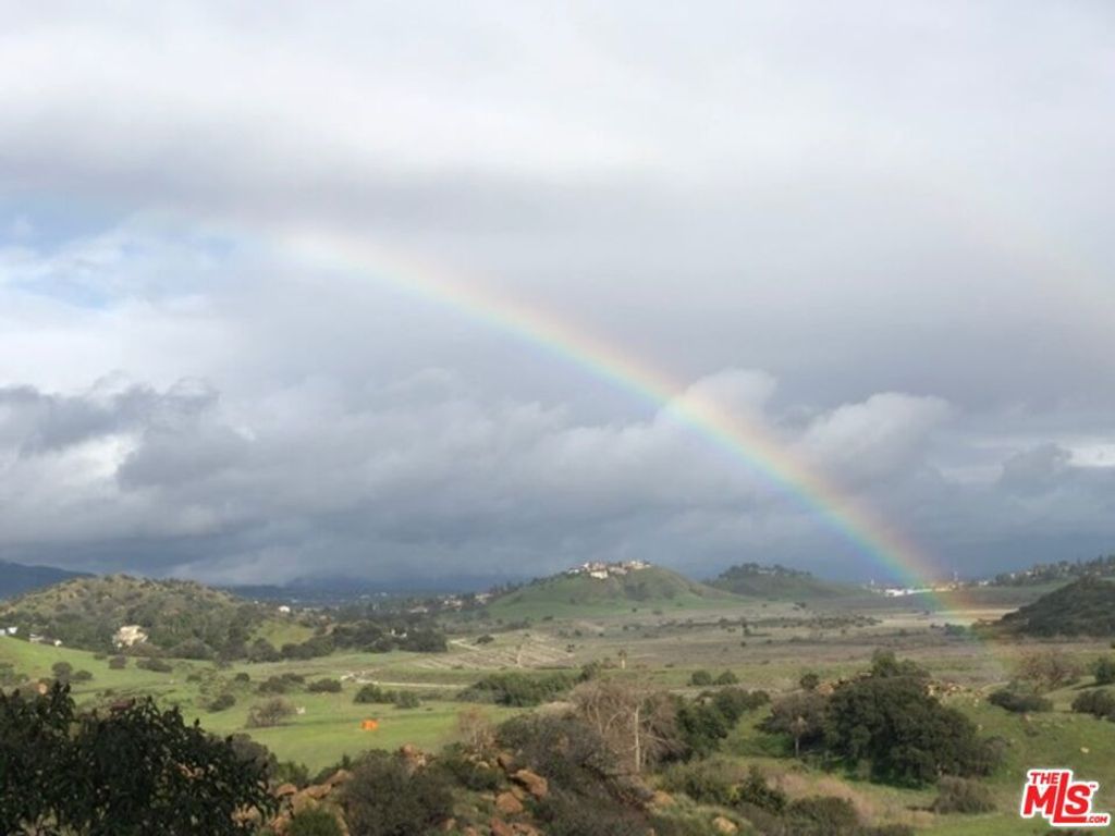 8808 CHATLAKE Drive, West Hills, CA 91304