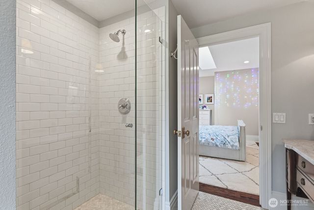 22615 NE 140th Way, Woodinville, WA 98077