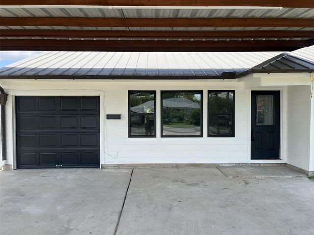 13331 Emporia Street, Houston, TX 77015