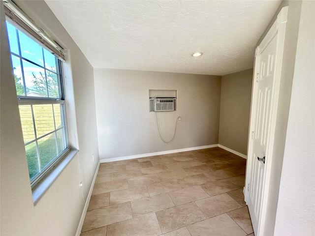 13331 Emporia Street, Houston, TX 77015