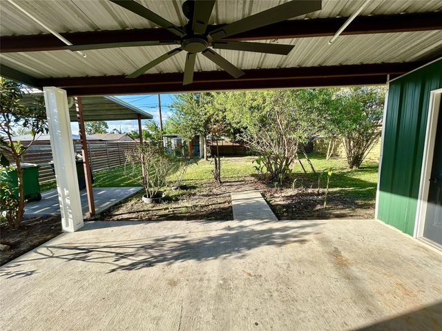 13331 Emporia Street, Houston, TX 77015