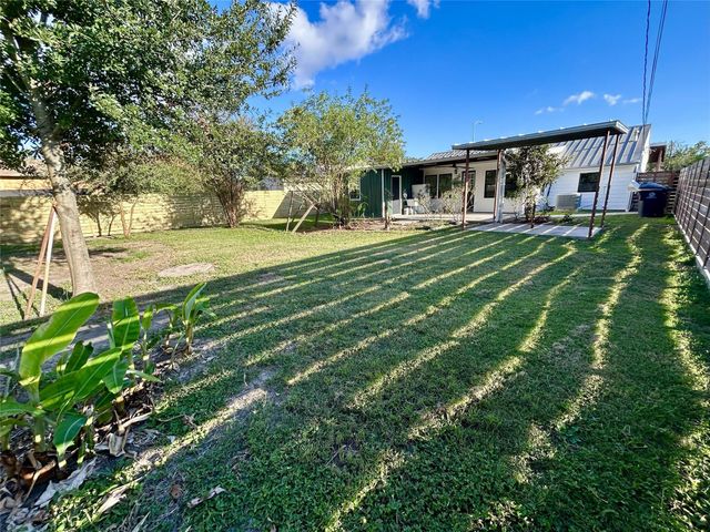 13331 Emporia Street, Houston, TX 77015