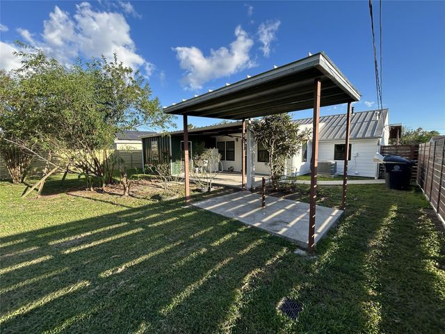 13331 Emporia Street, Houston, TX 77015