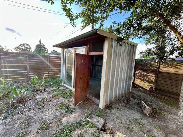 13331 Emporia Street, Houston, TX 77015