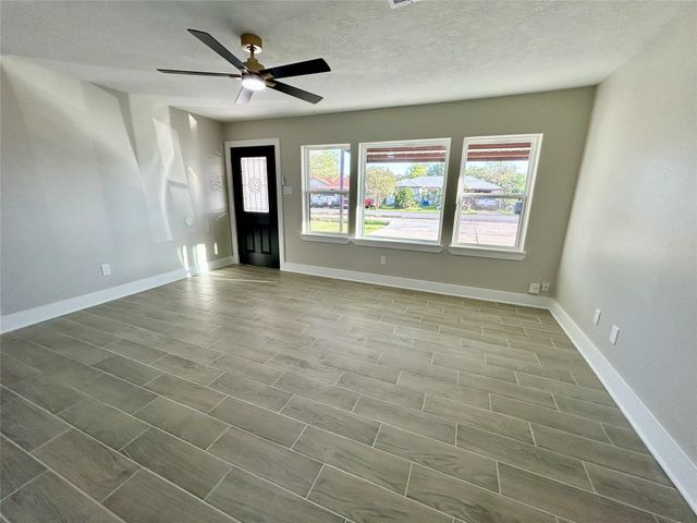 13331 Emporia Street, Houston, TX 77015