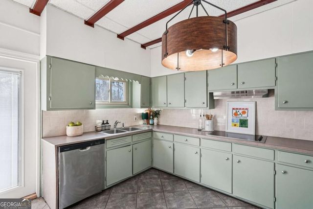 2226 Whites Mill Road, Decatur, GA 30032