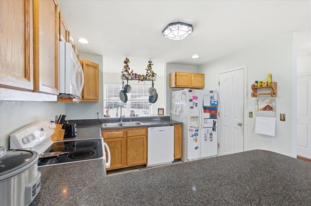 401 HAROLD CT, Columbia, MO 65202