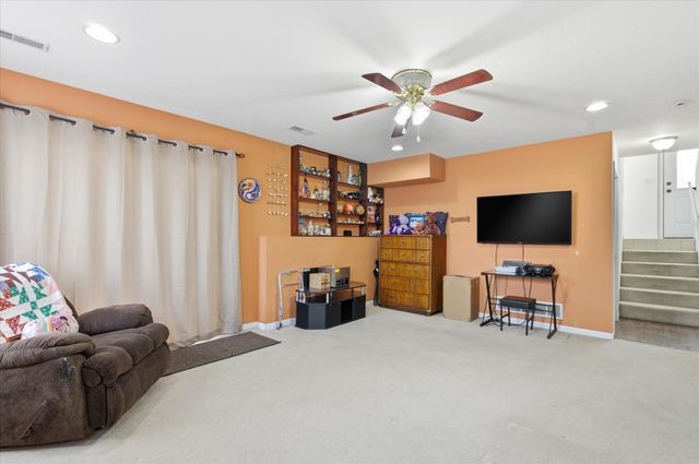 401 HAROLD CT, Columbia, MO 65202