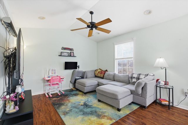 401 HAROLD CT, Columbia, MO 65202