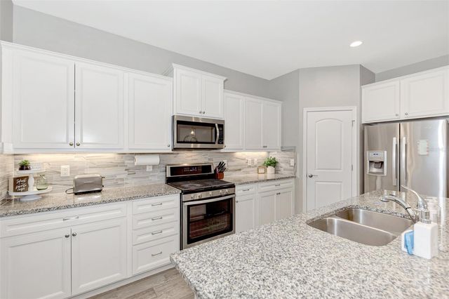 11616 GOLDEN BAY PLACE, Lakewood Ranch, FL 34211