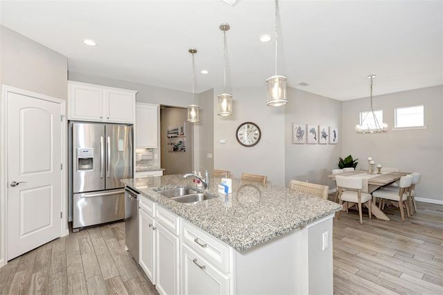 11616 GOLDEN BAY PLACE, Lakewood Ranch, FL 34211