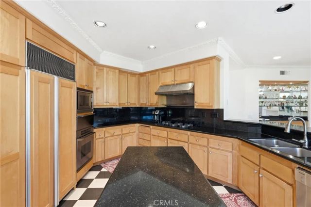 26942 Willow Tree Ln, Laguna Hills, CA 92653