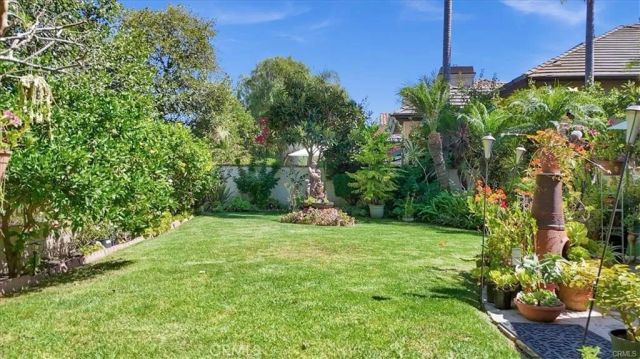 26942 Willow Tree Ln, Laguna Hills, CA 92653