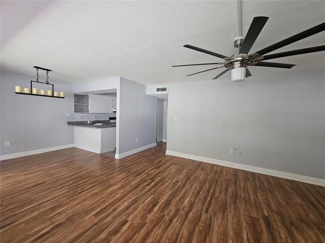 1655 S HIGHLAND AVENUE B215, Clearwater, FL 33756