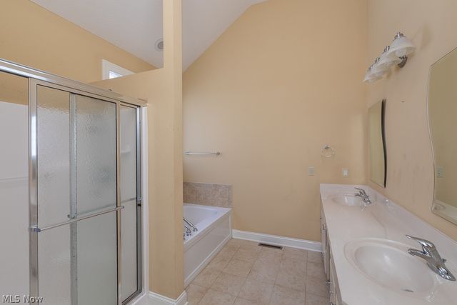 22238 North Trail, Strongsville, OH 44149