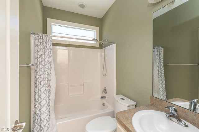 22238 North Trail, Strongsville, OH 44149