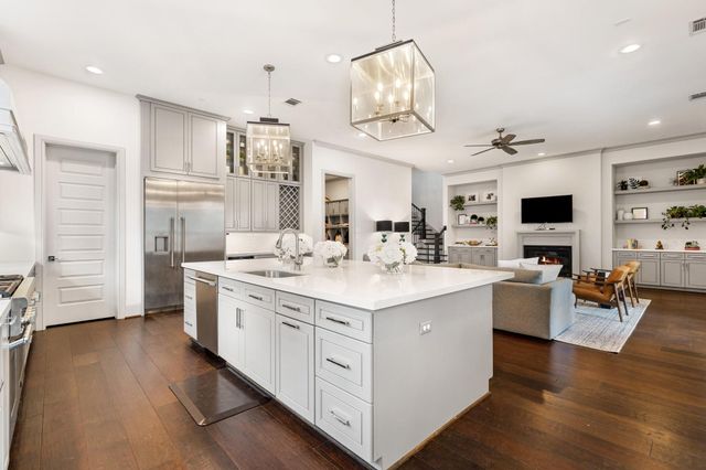 7415 Dearborn Street, Houston, TX 77055