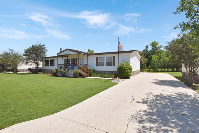 39065 Holly Hill Dr, Gonzales, LA 70737