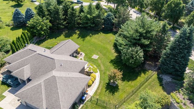 61 Quail Valley Court, Iowa City, IA 52246