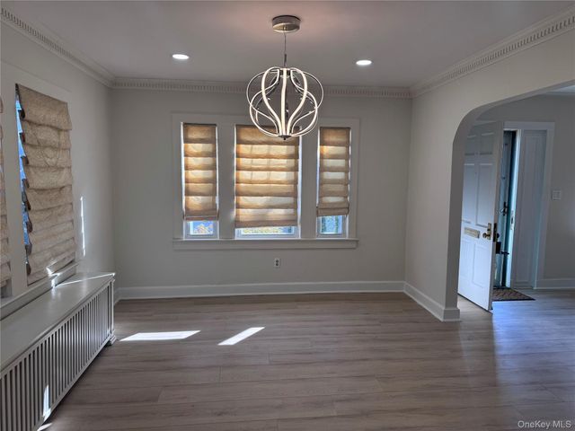 4 Franklin Street, Hicksville, NY 11801