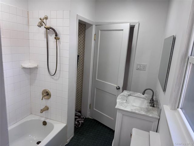 4 Franklin Street, Hicksville, NY 11801